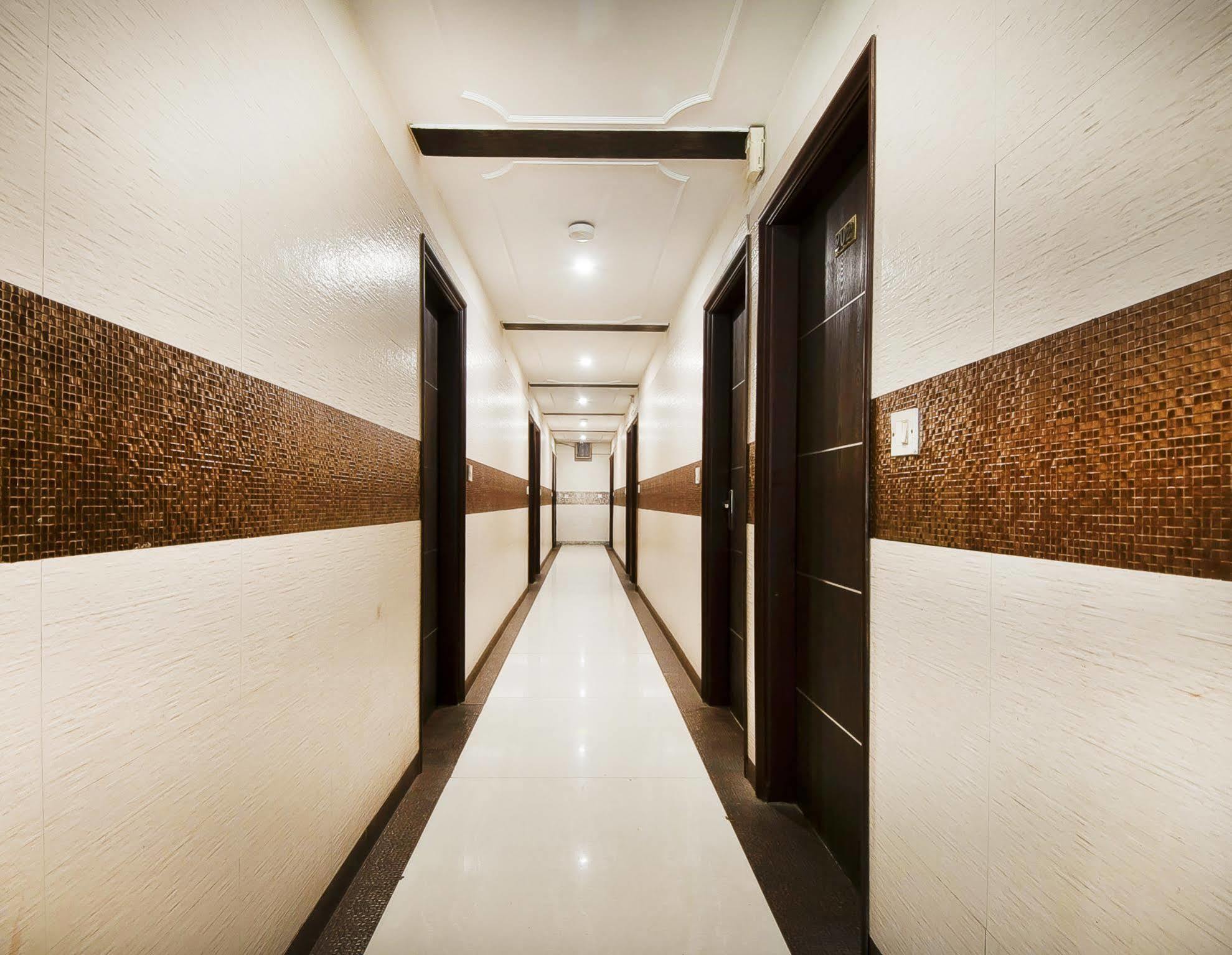 Treebo Mehar Castle Hotel Delhi  Luaran gambar